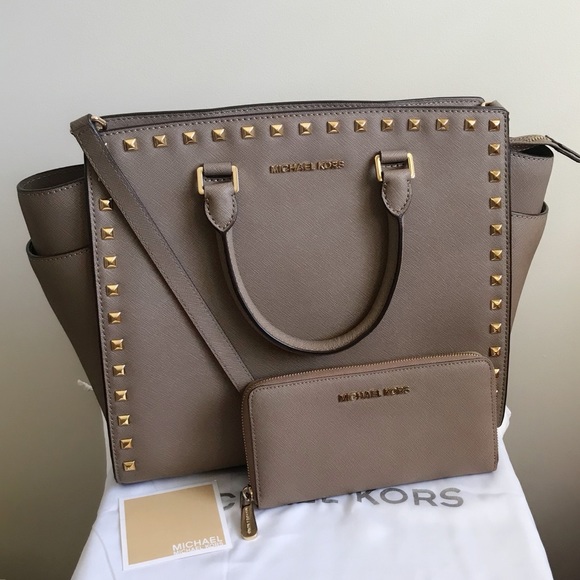 Michael Kors Handbags - Michael Kors Selma XL Set